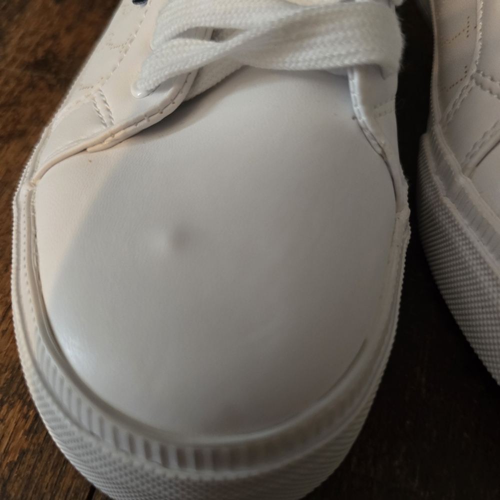Tommy Hilfiger White Casual Sneaker Shoes New Without Box Girls Sz 5 Retro Y2K - Picture 6 of 9